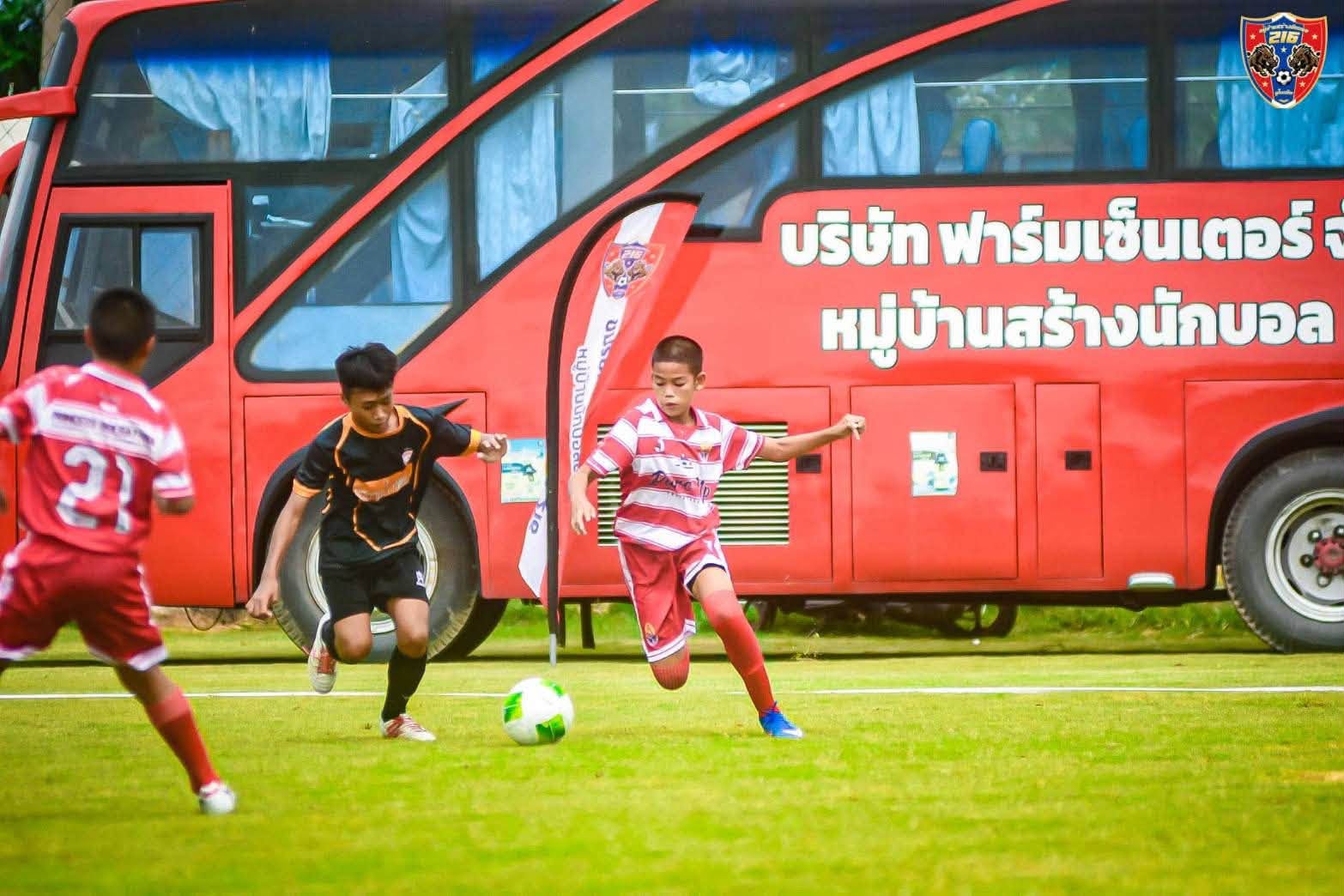 รางวัลรองชนะเลิศ อันดับ 1 ในการแข่งขันฟุตบอล  MORE THAN TALENT CUP by 216